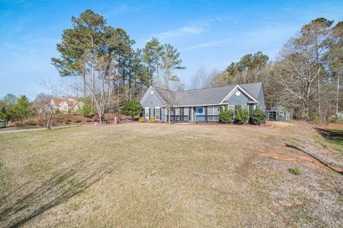 153 London Ln, Hiram, GA 30141-5457