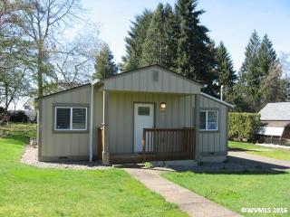 375 Center St, Sublimity, OR 97385-9728