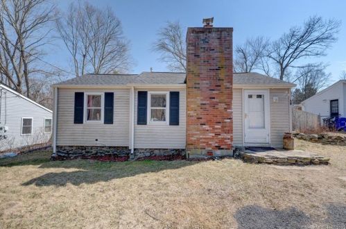 90 Hickory Dr, Coventry, CT 06238-2803