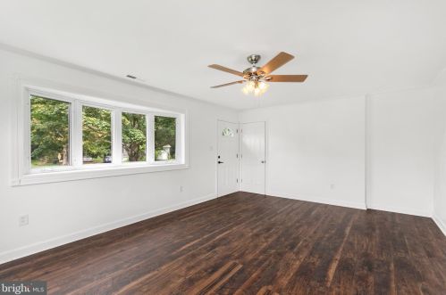508 Church Rd, Erial, NJ 08081-2516