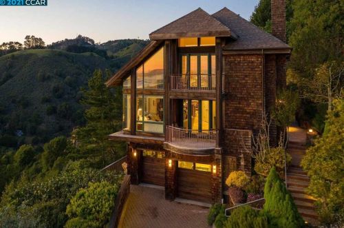 39 Drury Ln, Berkeley, CA 94705-1615
