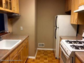 42 Snapdragon Ct, Jackson Twp, NJ 08527-2572