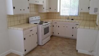 3239 Hampton Way, Fresno, CA 93726-4444