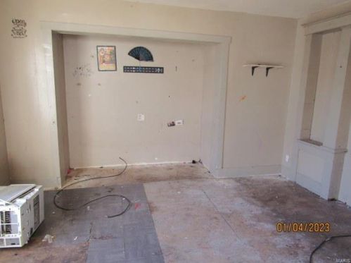 111 Virginia St, Spring Bluff, MO 63080-1729