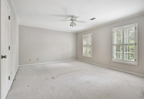 1011 Byrnwyck Rd, Atlanta GA  30319-1665 exterior