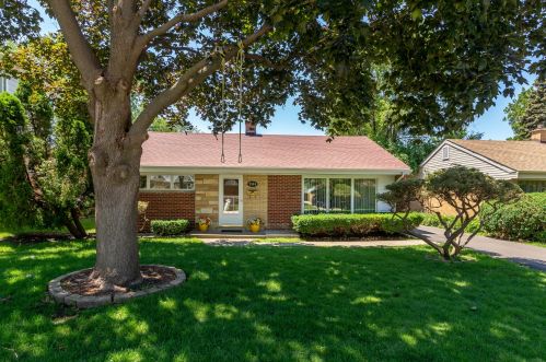 7908 Nora Ave, Niles IL  60714-3216 exterior