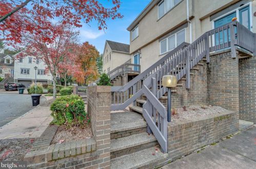 5 Exeter Ct, Princeton NJ  08540-7000 exterior