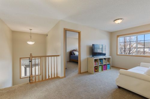 920 Drew Dr, Saint Paul MN  55129-6900 exterior