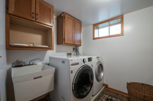 1422 Hewitt Ave, Saint Paul MN  55104-1309 exterior