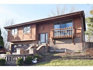 239 Colony Ct, Hanover Park, IL 60108-2112