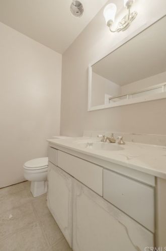 5985 Kitty Hawk Dr, Riverside CA  92504-1445 exterior