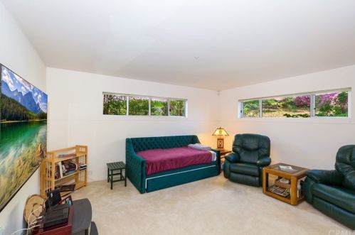 2025 Mt Vernon Ave, Riverside CA  92507-2528 exterior