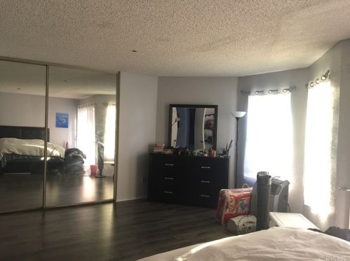 300 Chestnut Ave, Santa Ana CA  92701-5901 exterior