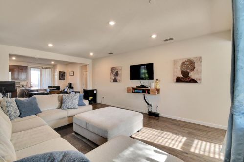 5715 Freestone Dr, Arboga CA  95901-8701 exterior