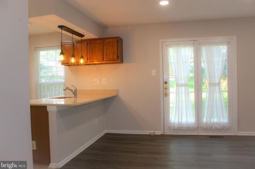 15034 Shamrock Ridge Rd, Silver Spring MD 20906-6107 exterior