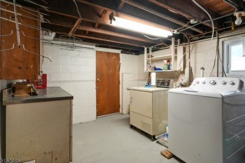 26 Van Ness Ter, Maplewood NJ 07040-3324 exterior