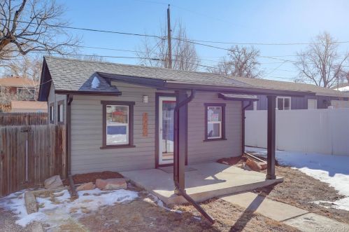 3252 Pennsylvania St, Englewood, CO 80113-2718