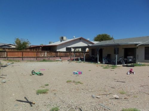 1904 Cortez St, Chemehuevi, CA 92363-3019
