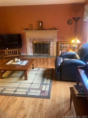 105 Country Club Rd, Torrington, CT 06790-3038