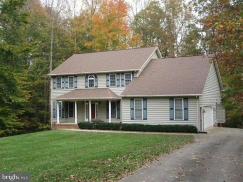8909 Old Block House Ln, Spotsylvania VA  22551-3514 exterior
