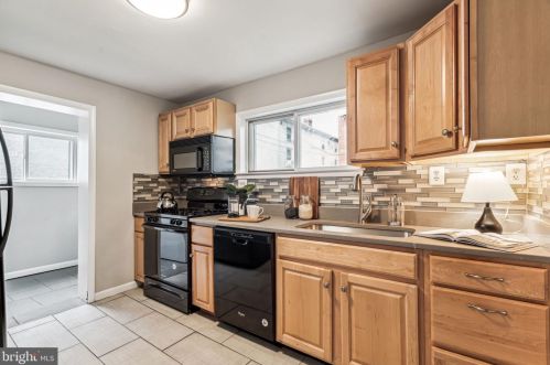 140 Gay St, Philadelphia PA  19127-1310 exterior