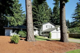 9010 172nd Ave, Redmond, WA 98052-3210