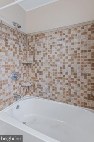 516 Ross St, Lancaster PA  17602-1946 exterior