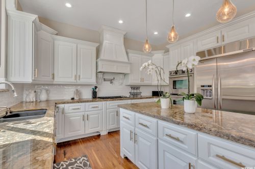 13 Wild Flower Dr, Alpine UT exterior