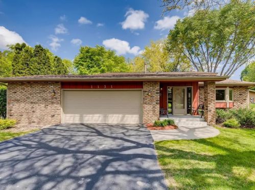 1131 Karth Lake Dr, Saint Paul, MN 55112-5757
