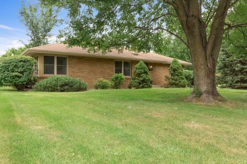 615 Westshire Dr, Joliet, IL 60435-5709