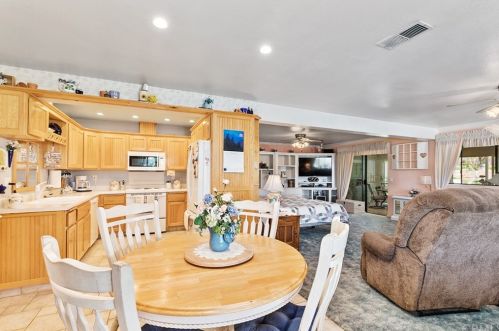 16407 Mcallister St, Riverside CA  92503-6150 exterior