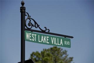 109 Lake Villa Blvd, Dickson, TN 37055-2179