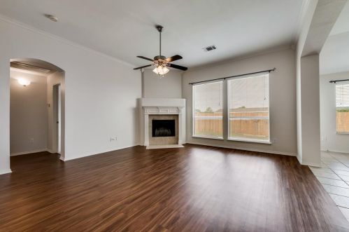 1004 Cutting Horse Dr, Midlothian TX  76063-5726 exterior