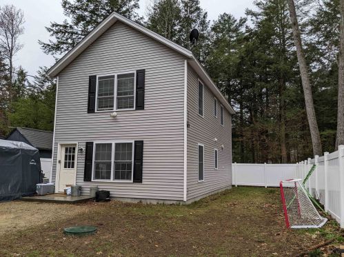 9 Cheshire Rd, Rindge, NH 03461-5108