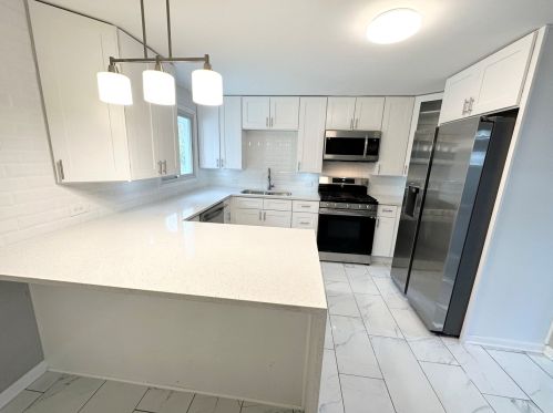 18140 Mary Ann Ln, Country Club Hills, IL 60478-5055