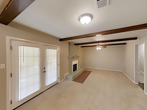 220 Revere Dr, Fort Worth TX  76134-3938 exterior