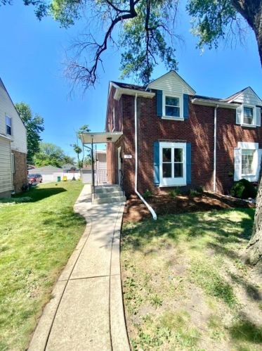 225 Broadmoor Ave, Hammond IN  46321-1148 exterior