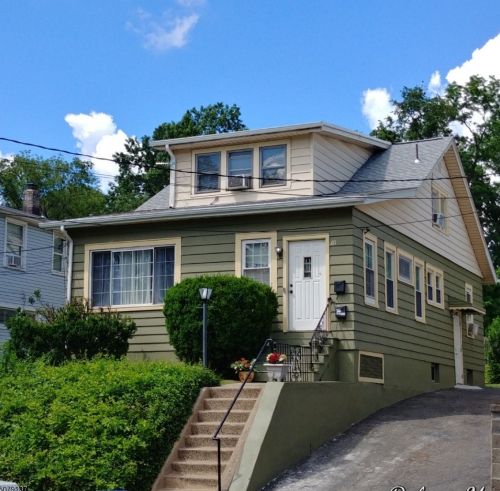 61 Hoover Ave, Bloomfield, NJ 07003-5227