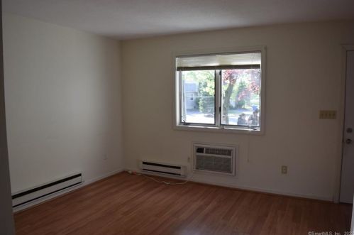 21 Oak Avenue Ext, Torrington, CT 06790-6556