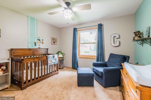 2224 Ariel St, Saint Paul MN  55109-2852 exterior