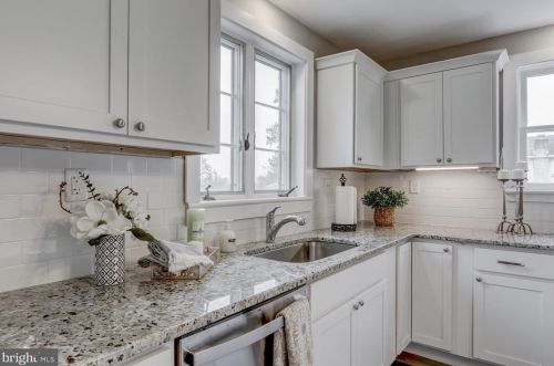 210 Rosedale Ave, Lancaster PA  17603-5708 exterior