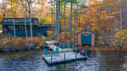 55 Laurel Island Ln, Holderness, NH 03245-5409