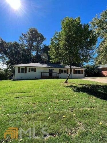 218 Shawnee Trl, Marietta, GA 30067-7320