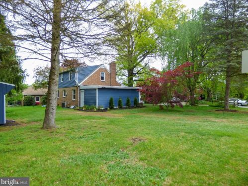 2390 Grandview Rd, York PA  17403-5109 exterior