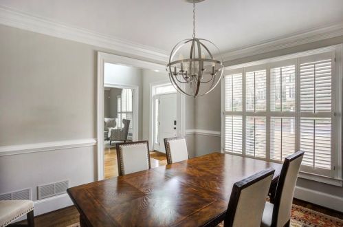 5175 Falcon Chase Ln, Atlanta GA  30342-2155 exterior
