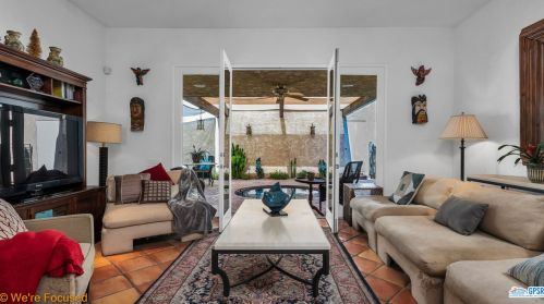 440 Hermosa Dr, Palm Springs, CA 92262-6158