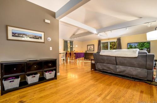 222 Rocks Rd, Norwalk, CT 06851-1118