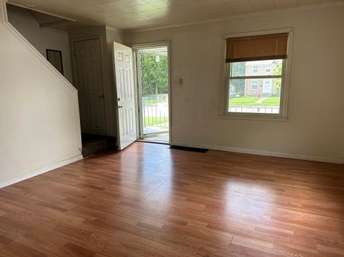910 Mitchell Blvd, Springfield, OH 45503-3440