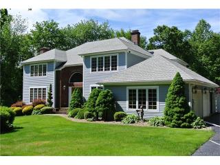73 Harrison Dr, Waterbury, CT 06716-2552