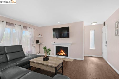 931 Lido Cir, Discovery Bay, CA 94505-9463